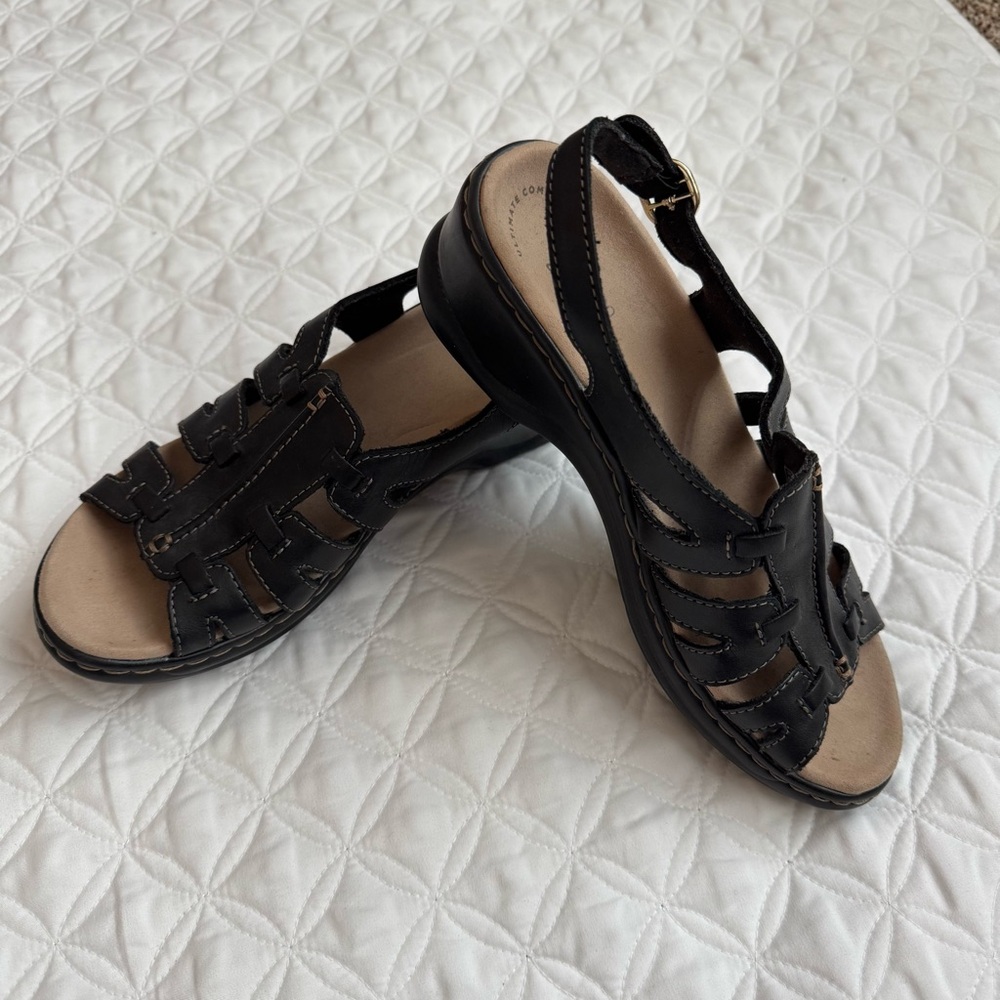 Clarks Lexi Marigold Black Leather Wedge Gladiator Sandals Size 7.5